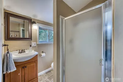 2735 Marine Drive, Bremerton, WA 98312 - Photo 20