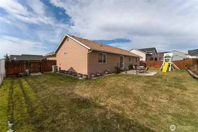 1315 Tractor Loop, East Wenatchee, WA 98802 - Photo 2