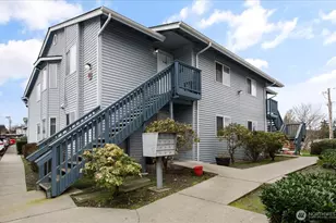 730 SE 8th Ave, Oak Harbor, WA 98277 - Photo 2