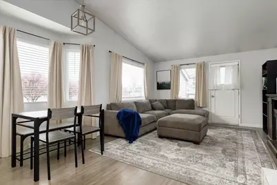 730 SE 8th Avenue #G201, Oak Harbor, WA 98277 - Photo 4