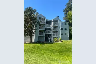 975 Aberdeen Avenue NE #B 102, Renton, WA 98056 - Photo 1