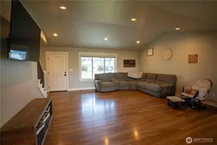 413 Cornerstone Dr, Sumas, WA 98295 - Photo 12