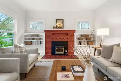 1617 33rd Avenue, Seattle, WA 98122 - Photo 2