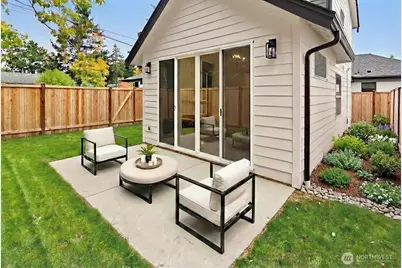 13005 1st Avenue NE, Seattle, WA 98125 - Photo 14