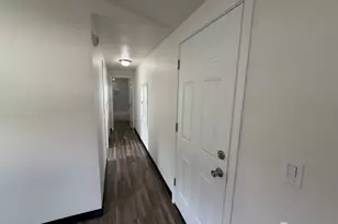 175 NE Camelot Dr, Bremerton, WA 98311 - Photo 8