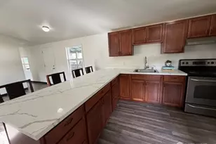 175 NE Camelot Dr, Bremerton, WA 98311 - Photo 18