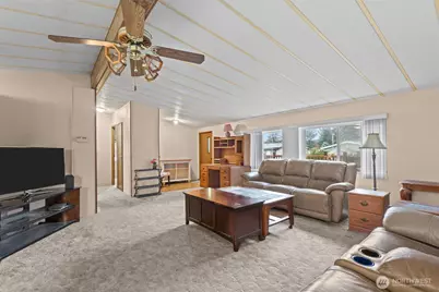 12513 123rd Avenue Ct E #112, Puyallup, WA 98374 - Photo 4