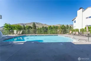 808 W Manson Rd, Chelan, WA 98816 - Photo 2