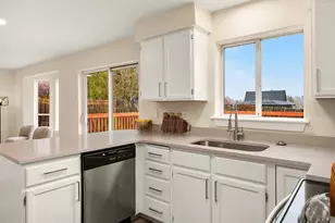 11203 SE 237th Pl, Kent, WA 98031 - Photo 10