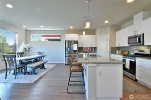 218 SW 96th Ln, Seattle, WA 98106 - Photo 6