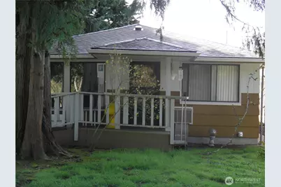 7033 S 116th Place, Seattle, WA 98178 - Photo 2