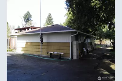 7033 S 116th Place, Seattle, WA 98178 - Photo 4