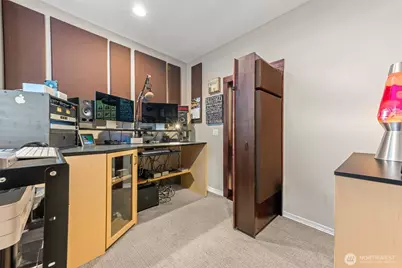 17922 151st Street E, Bonney Lake, WA 98391 - Photo 18