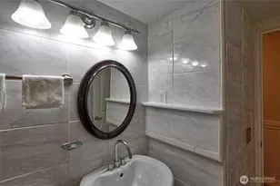 20131 61st Pl W, Lynnwood, WA 98036 - Photo 12