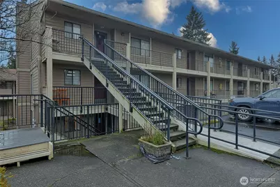 20131 61st Place W #D-104, Lynnwood, WA 98036 - Photo 2
