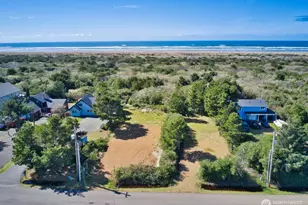 317 Sand Dune Ave NW, Ocean Shores, WA 98569 - Photo 1