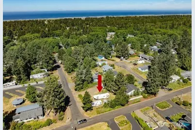 1913 321st Place, Ocean Park, WA 98640 - Photo 28