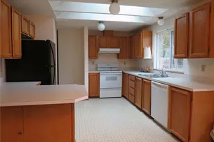 9021 55th Ave NE, Marysville, WA 98270 - Photo 4