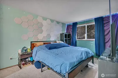 20327 W Richmond Road, Bothell, WA 98021 - Photo 18