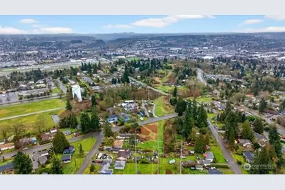 12511 80th Avenue S, Seattle, WA 98178 - Photo 10