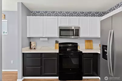 6827 SE Gove Street #10, Snoqualmie, WA 98065 - Photo 8