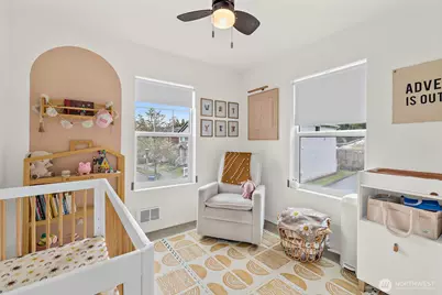 6827 SE Gove Street #10, Snoqualmie, WA 98065 - Photo 12