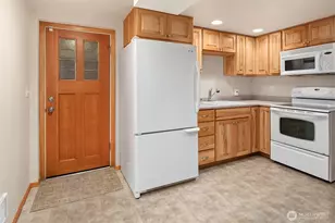 11340 Alton Ave NE, Seattle, WA 98125 - Photo 20