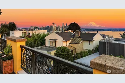 623 W Highland Drive, Seattle, WA 98119 - Photo 6