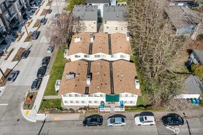 9200 Densmore Avenue N, Seattle, WA 98103 - Photo 38