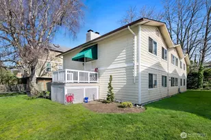 9200 Densmore Ave N, Seattle, WA 98103 - Photo 8