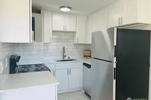 9200 Densmore Ave N, Seattle, WA 98103 - Photo 18