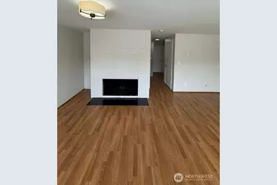 9200 Densmore Avenue N, Seattle, WA 98103 - Photo 28