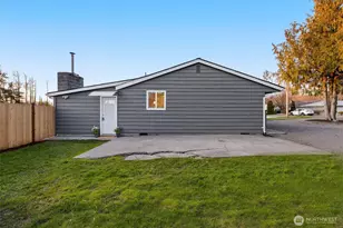 12621 156th Ave SE, Renton, WA 98059 - Photo 34