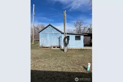 50 Cherokee Road, Omak, WA 98841 - Photo 2