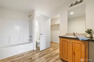 10206 SE Grandview St, Port Orchard, WA 98366 - Photo 14