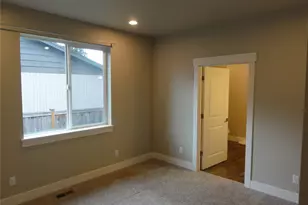 1724 14th St, Bremerton, WA 98337 - Photo 6