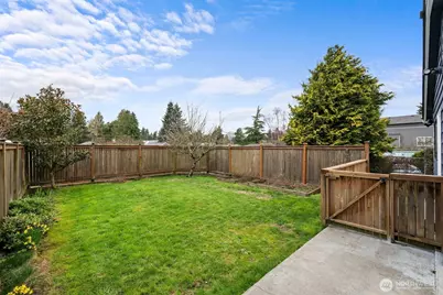 8341 28th Avenue NW, Seattle, WA 98117 - Photo 32