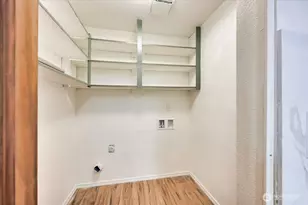 12712 NE 120th St, Kirkland, WA 98034 - Photo 10