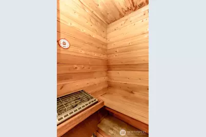 5837 Broadview Avenue NE, Tacoma, WA 98422 - Photo 28