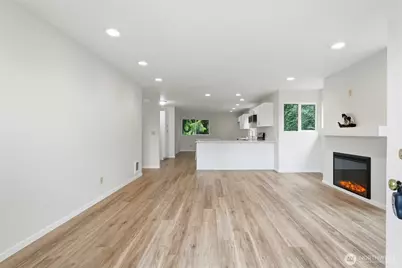 4404 Terrace Drive #8, Everett, WA 98203 - Photo 2