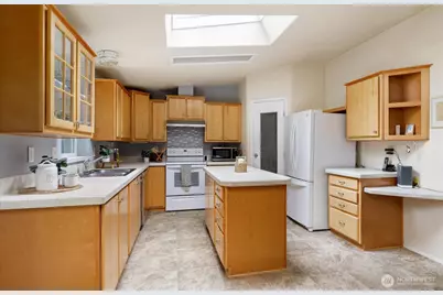 1140 Sherwood Lane, Greenbank, WA 98253 - Photo 10