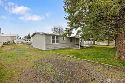 8780 NE Lybbert Drive, Moses Lake, WA 98837 - Photo 2