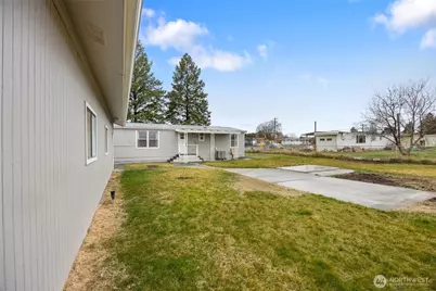 8780 NE Lybbert Drive, Moses Lake, WA 98837 - Photo 28