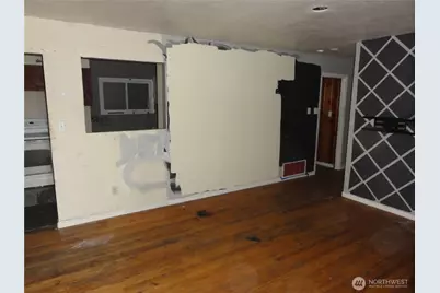 1820 S Sprague Avenue, Tacoma, WA 98405 - Photo 2