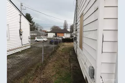1820 S Sprague Avenue, Tacoma, WA 98405 - Photo 14