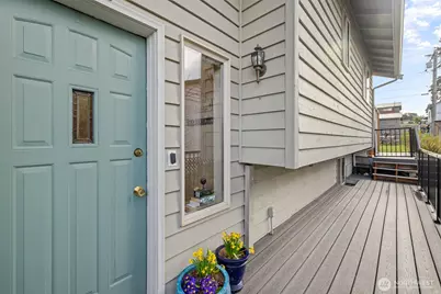 1728 W 6th Street, Port Angeles, WA 98363 - Photo 2