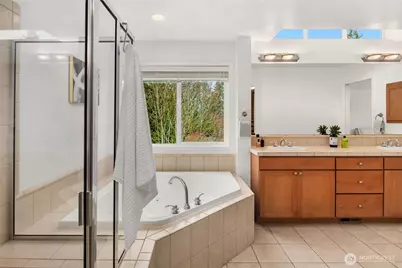 917 Bear Ridge Court NW, Issaquah, WA 98027 - Photo 22