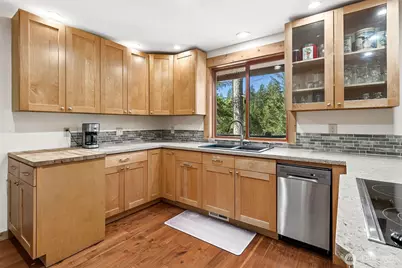 390 E Emerald Lake Drive E, Grapeview, WA 98546 - Photo 10