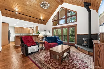 390 E Emerald Lake Drive E, Grapeview, WA 98546 - Photo 4