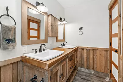 390 E Emerald Lake Drive E, Grapeview, WA 98546 - Photo 16